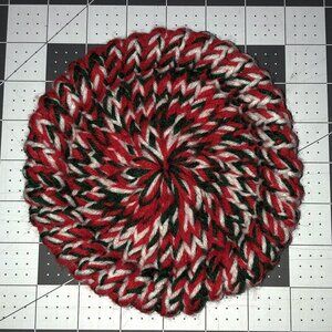 christmas xmas stocking stuffer indoor toy handmade knit frisbee flying disc OT